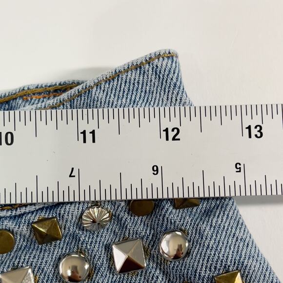 Levis 25 Vintage Denim Cut Off Jean Micro Shorts DIY Distressed Stud Detail - Picture 5 of 8